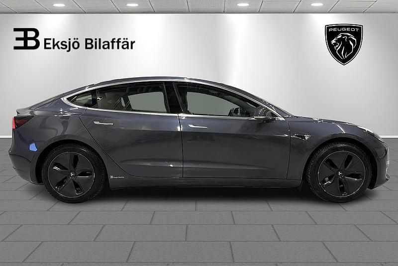 Begagnad Tesla Model 3 Long Range AWD 339 kW (462 HK) 2019 Grå Sedan
