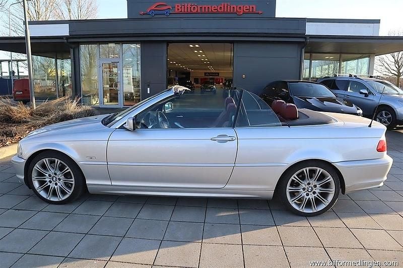 Begagnad BMW 330 Cabriolet 232 HK (170 kW) 2000 Silver samma som bilen Cab