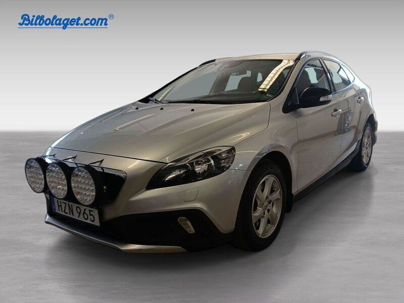 Silver Begagnad 2017 Volvo V40 CC Business Edition Kombi | 179 900 kr (Lite dyr) - Bild 1/4
