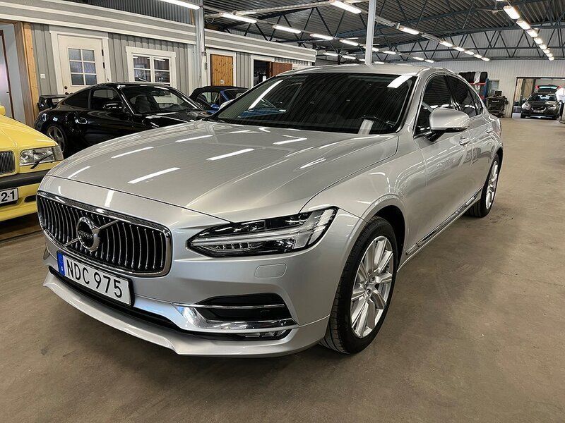 Silver Begagnad 2016 Volvo S90 Inscription Sedan | 219 900 kr (Bra pris) - Bild 1/4