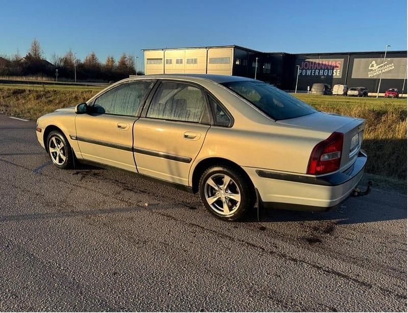 Begagnad 2001 Volvo S80 Sedan | 11 500 kr (Bra pris) - Bild 1/4