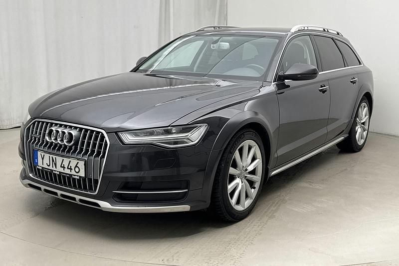 Grå Begagnad 2017 Audi A6 Allroad Sport Kombi | 212 800 kr (Marknadspris) - Bild 1/4