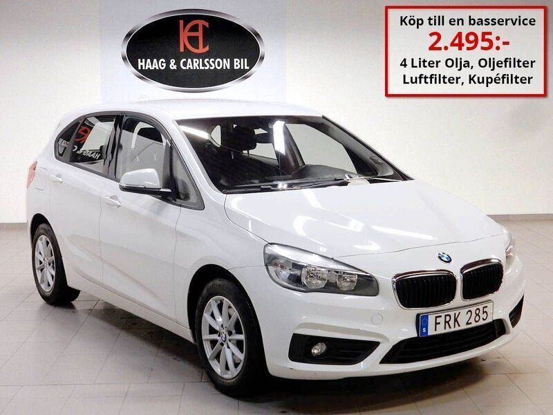 Vit Begagnad 2015 BMW 216 Active Tourer Advantage Minibuss | 109 000 kr - Bild 1/4