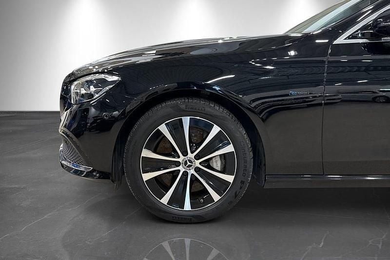 Begagnad Mercedes E300 Avantgarde 306 HK (225 kW) 2021 Svart
