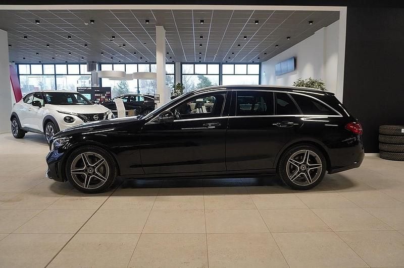 Begagnad Mercedes C220 194 HK (142 kW) 2019 Svart Kombi