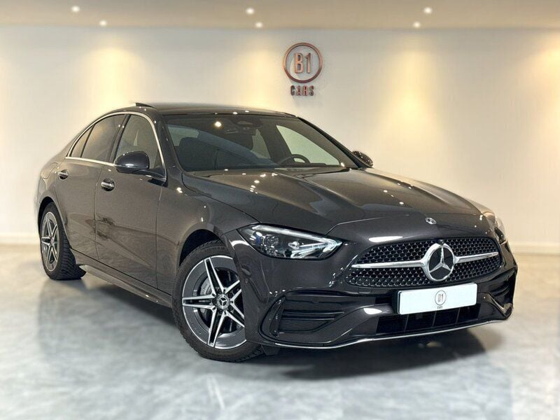 Begagnad 2024 Mercedes C300e AMG line Sedan | 599 000 kr (Dyr) - Bild 1/4