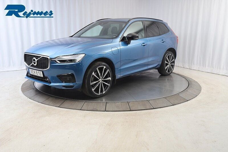 Blå Begagnad 2020 Volvo XC60 R-Design SUV | 439 900 kr (Superpris) - Bild 1/4