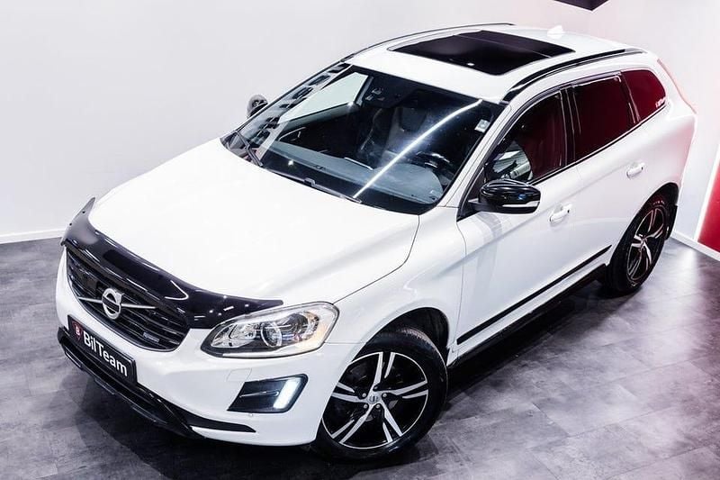 Begagnad Volvo XC60 Summum 181 HK (133 kW) 2014 Vit SUV