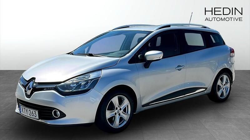 Silver Begagnad 2015 Renault Clio GrandTour Kombi | 79 000 kr (Marknadspris) - Bild 1/4