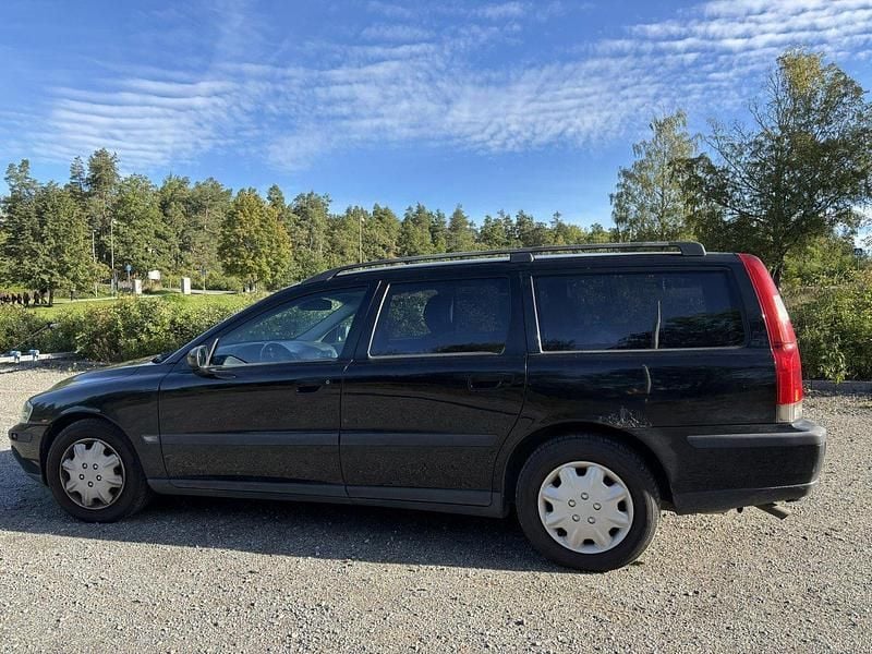 Svart Begagnad 2004 Volvo V70 Business Edition Kombi | 14 500 kr (Bra pris) - Bild 1/4