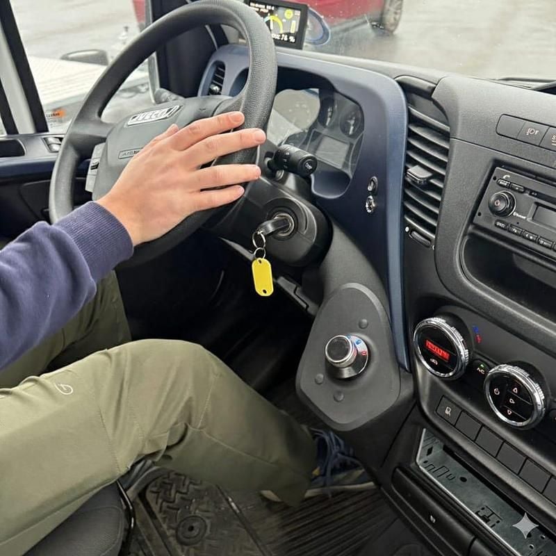 Begagnad Iveco Daily 127 HK (93 kW) 2017 Van