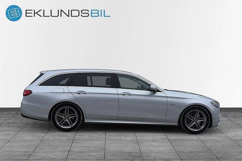Begagnad Mercedes E200 AMG line 160 HK (117 kW) 2019 Silver Kombi