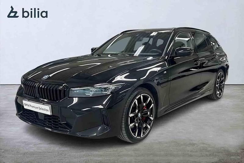 Svart Begagnad 2025 BMW 330e Kombi | 479 900 kr - Bild 1/1