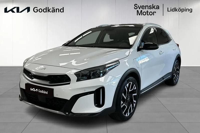Vit Begagnad 2023 Kia XCeed Advance SUV | 289 200 kr (Lite dyr) - Bild 1/4