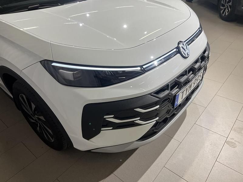 Ny VW T-Roc 150 HK (110 kW) 2026 Vit SUV