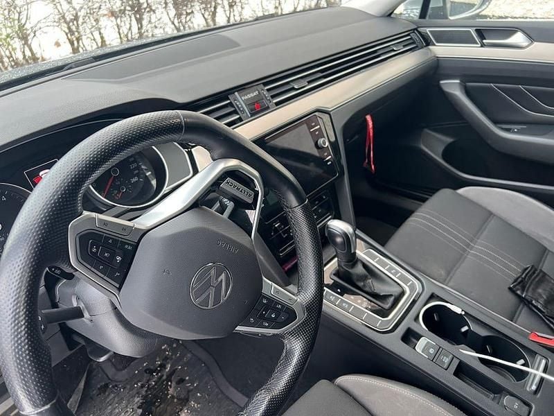 Begagnad 2022 VW Passat Alltrack Kombi | 250 000 kr (Superpris) - Bild 1/2