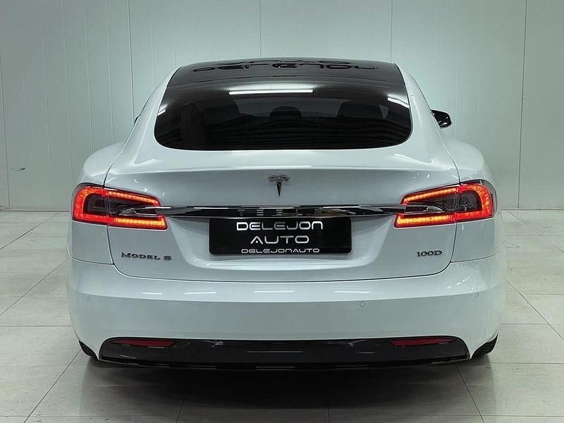 Begagnad Tesla Model S Long Range AWD 311 kW (423 HK) 2019 Vit Halvkombi