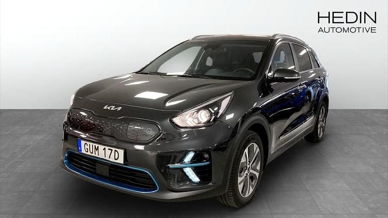 Grå (grey) Begagnad 2022 Kia e-Niro 2 SUV | 279 900 kr (Marknadspris) - Bild 1/4