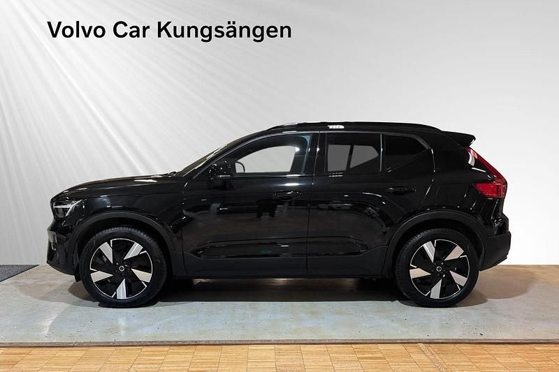 Begagnad Volvo EX40 Single Motor Extended Range 185 kW (252 HK) 2025 Svart SUV