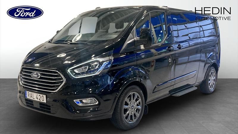 Begagnad 2023 Ford Tourneo Custom Van | 359 920 kr - Bild 1/4