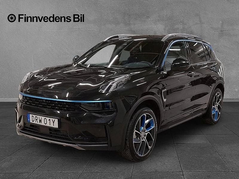 Begagnad Lynk & Co 01 264 HK (194 kW) 2023 Svart SUV