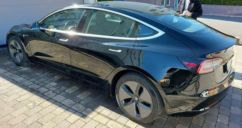 Svart Begagnad 2019 Tesla Model 3 Long Range Sedan | 249 000 kr - Bild 1/4