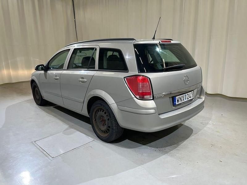 Begagnad Opel Astra 105 HK (77 kW) 2005