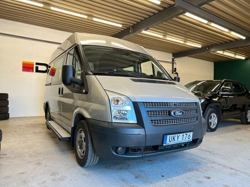 Silver Begagnad 2012 Ford Transit Kombi | 129 500 kr (Dyr) - Bild 1/4