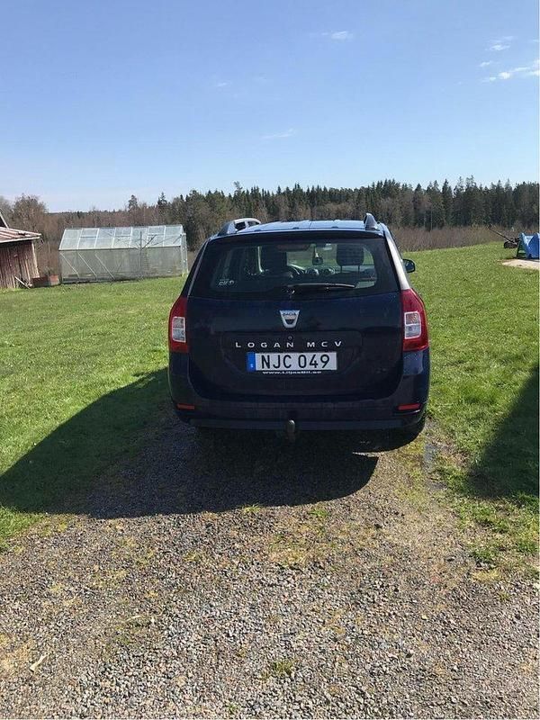 Blå Begagnad 2016 Dacia Logan MCV Kombi | 30 000 kr - Bild 1/4