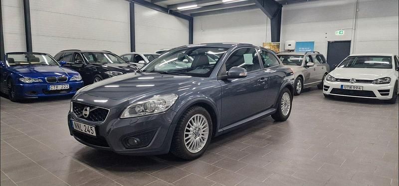 Begagnad 2011 Volvo C30 Summum Halvkombi | 74 900 kr (Lite dyr) - Bild 1/4