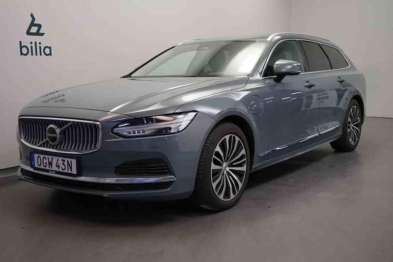 Grå Begagnad 2023 Volvo V90 Kombi | 379 500 kr (Marknadspris) - Bild 1/1