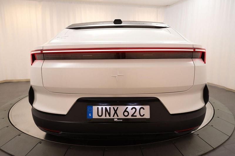 Begagnad Polestar 4 Performance 400 kW (544 HK) 2024 Vit SUV