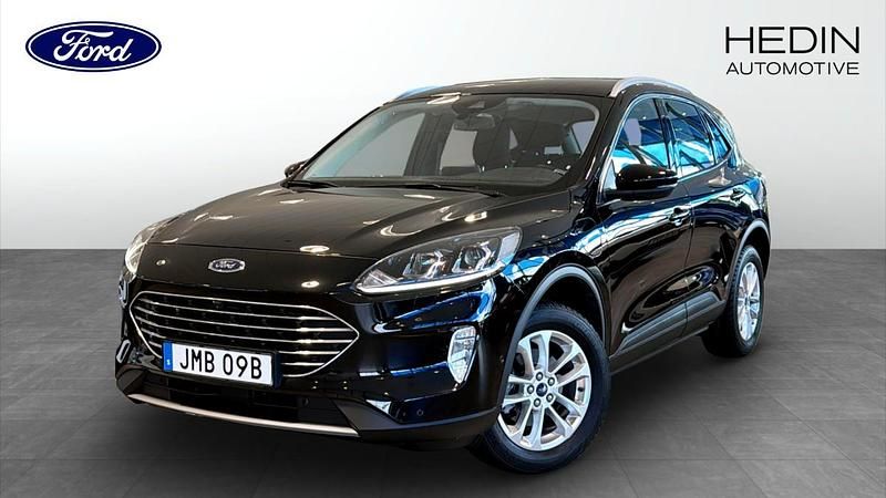 Svart (black) Begagnad 2022 Ford Kuga SUV | 234 900 kr (Marknadspris) - Bild 1/4