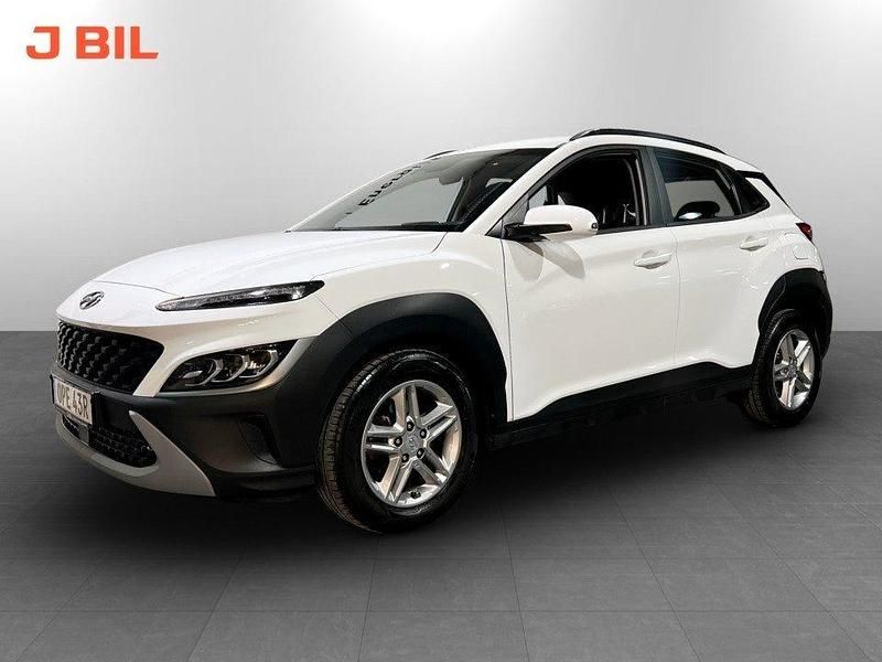 Vit Begagnad 2022 Hyundai Kona Essential SUV | 189 900 kr - Bild 1/3