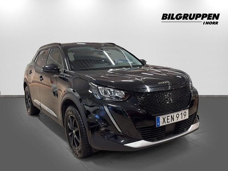 Begagnad Peugeot 2008 Allure 100 kW (136 HK) 2021 Svart SUV