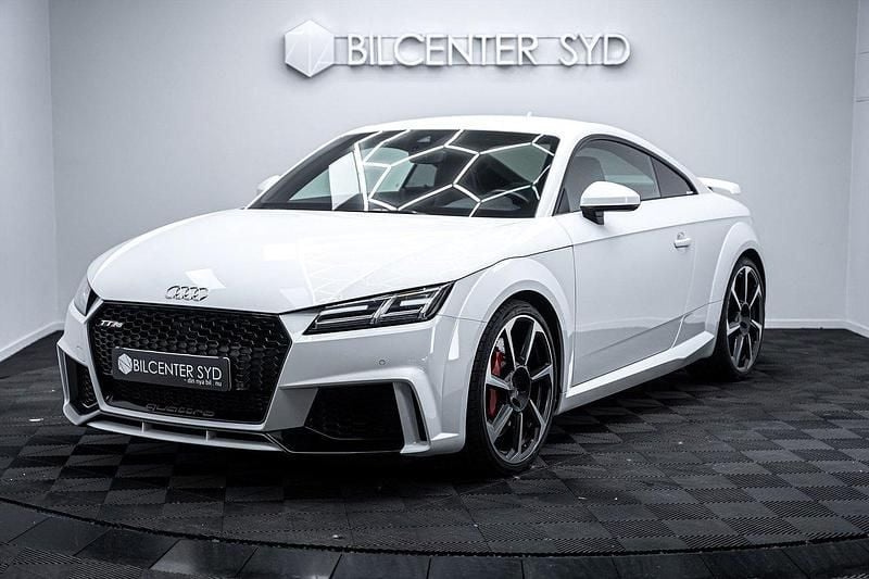 Vit Begagnad 2016 Audi TT RS Design Sportkupé | 559 900 kr - Bild 1/4