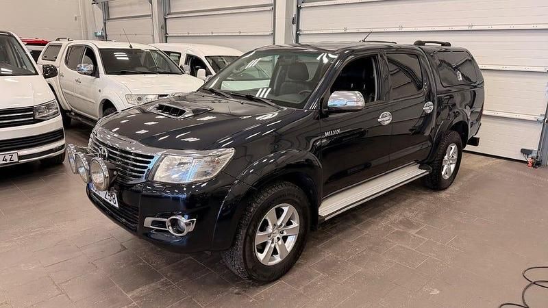 Begagnad Toyota HiLux 171 HK (125 kW) 2013 Metallic lack Pickup