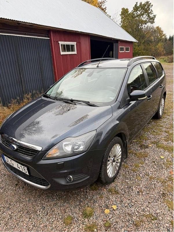 Begagnad 2009 Ford Focus Titanium Kombi | 22 000 kr (Bra pris) - Bild 1/4