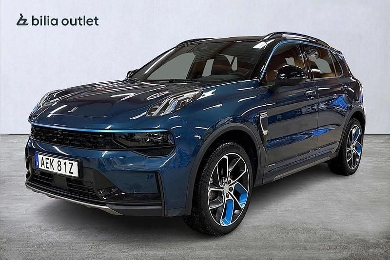 Blå Begagnad 2023 Lynk & Co 01 SUV | 289 900 kr (Marknadspris) - Bild 1/3