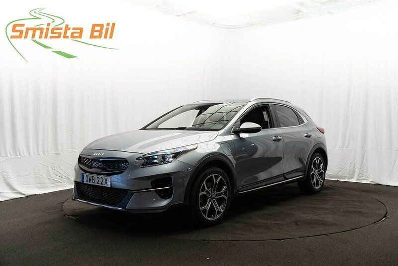 Grå Begagnad 2022 Kia XCeed Advance SUV | 219 300 kr (Superpris) - Bild 1/4