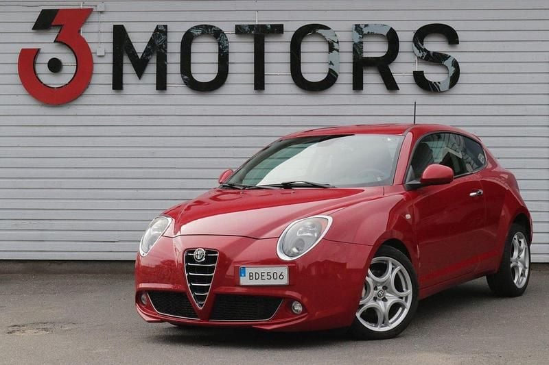 Röd Begagnad 2014 Alfa Romeo MiTo Distinctive Halvkombi | 74 900 kr - Bild 1/4