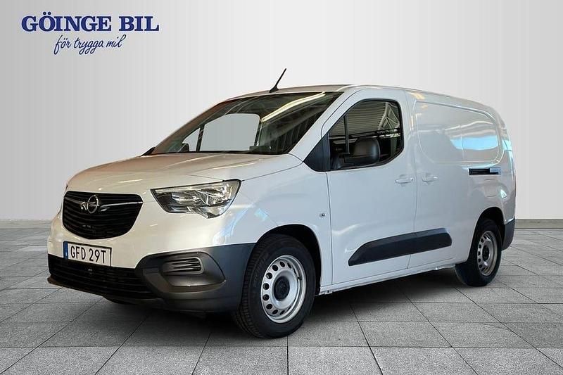 Vit Begagnad 2023 Opel Combo-e Life XL Business Van | 261 250 kr - Bild 1/3