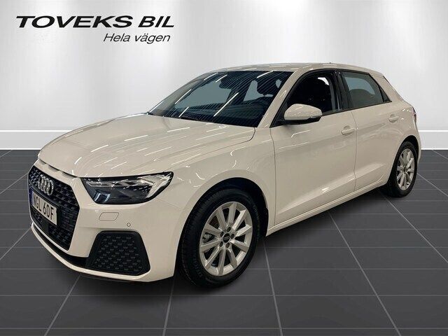 Cortinavit Begagnad 2024 Audi A1 Sportback Proline Halvkombi | 249 900 kr (Lite dyr) - Bild 1/4