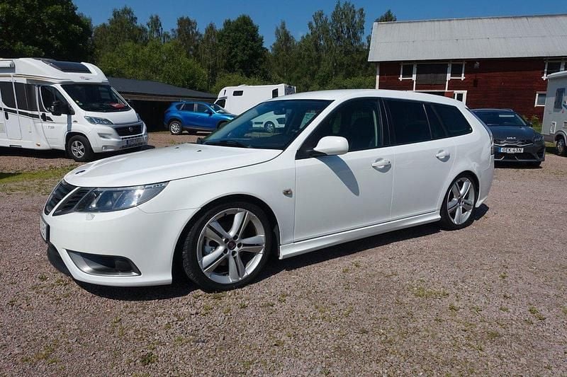 Vit Begagnad 2009 Saab 9-3 Vector Kombi | 89 900 kr - Bild 1/4