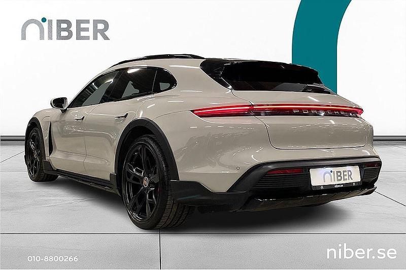 Begagnad Porsche Taycan Cross Turismo 22 kW (30 HK) 2021 Ljusgrå Kombi