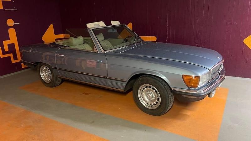 Begagnad Mercedes SL350 195 HK (143 kW) 1972 Ljusblå Cab