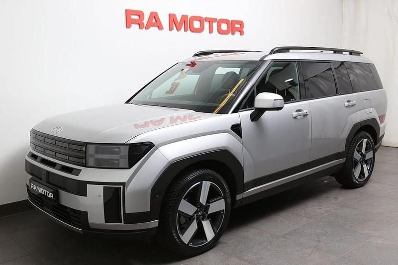 Typhoon silver Ny 2025 Hyundai Santa Fe Advanced SUV | 689 900 kr (Marknadspris) - Bild 1/4