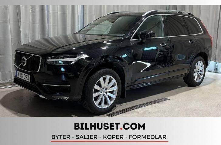 Svart Begagnad 2017 Volvo XC90 Momentum SUV | 324 900 kr (Bra pris) - Bild 1/4
