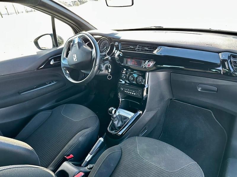 Begagnad DS Automobiles DS3 99 HK (72 kW) 2015