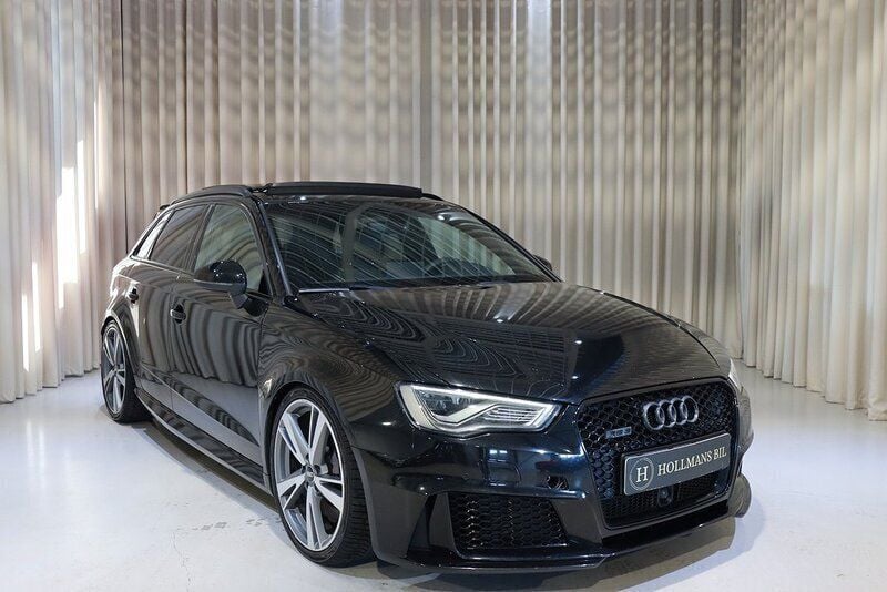 Svart Begagnad 2016 Audi RS3 Sportback Halvkombi | 399 900 kr (Bra pris) - Bild 1/4